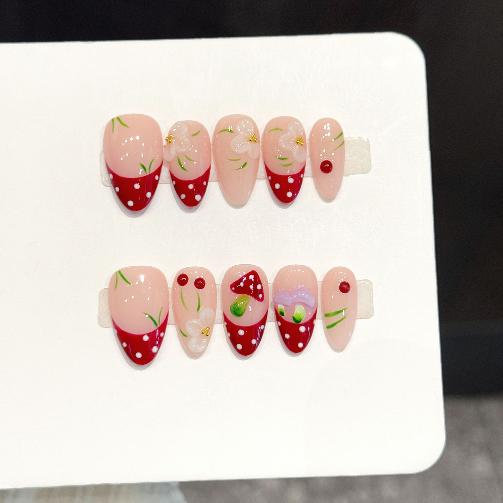 Nail Art Flower - 10Pcs Red White Polka Dot Design